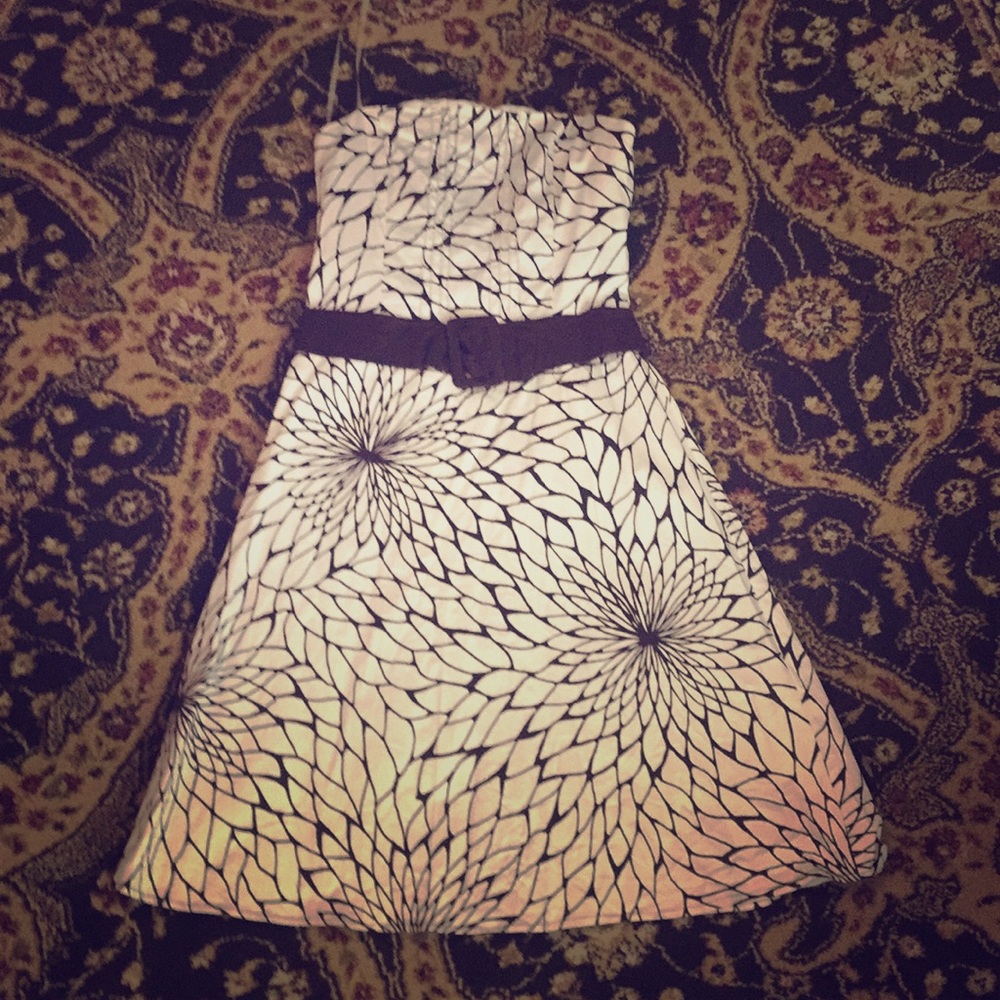 Brown and white strapless dress